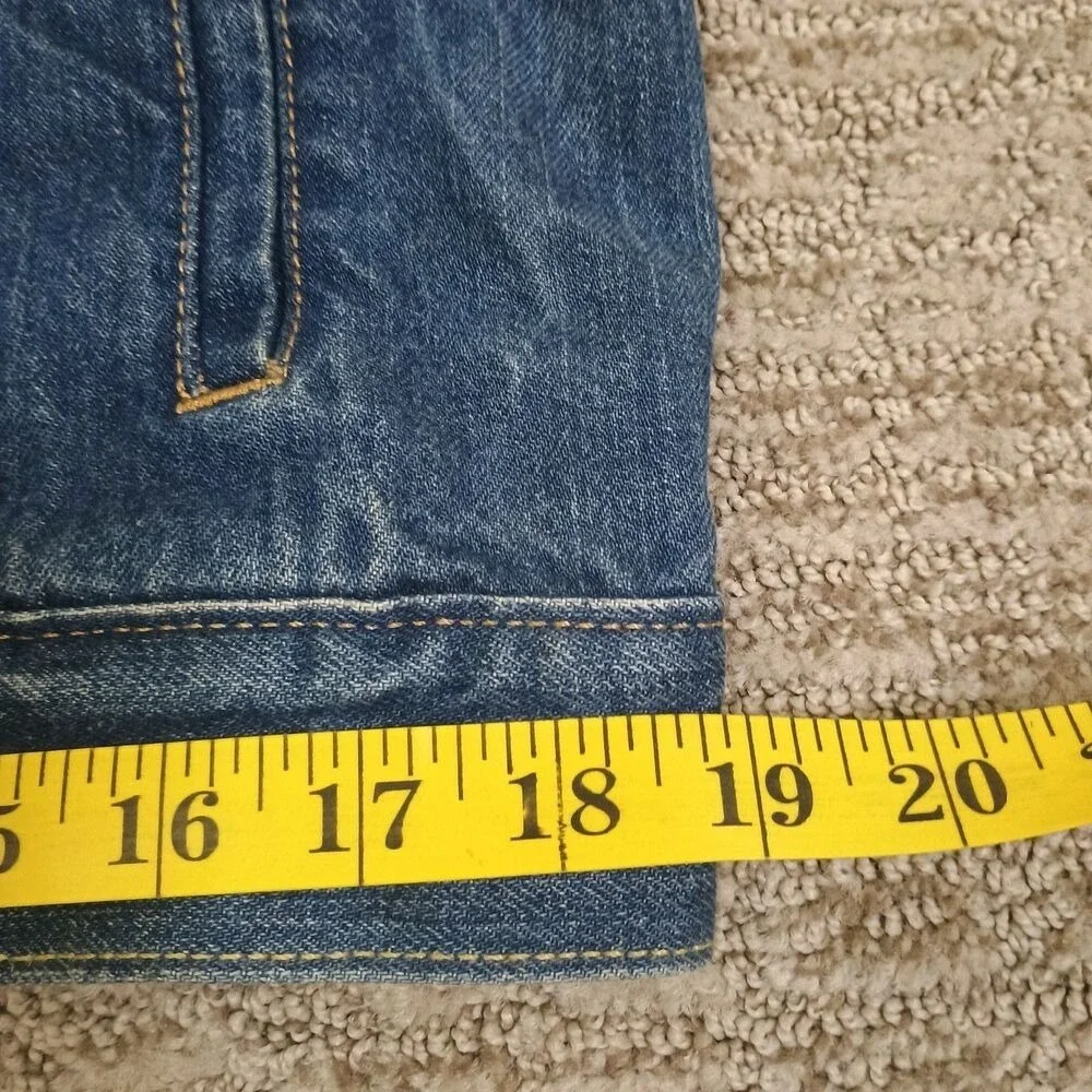 Levis levis trucker